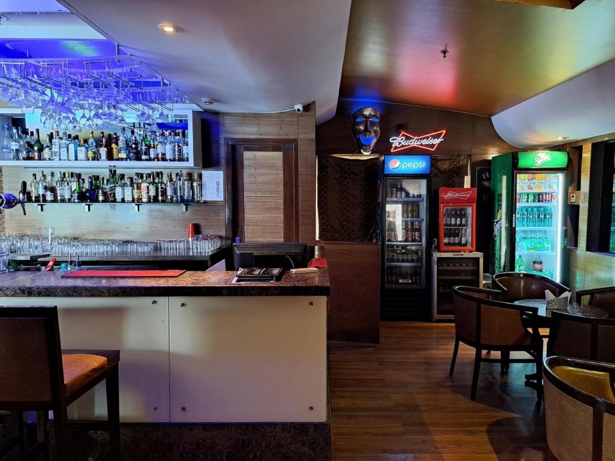 班加罗尔金翅雀度假酒店 Devanahalli 外观 照片