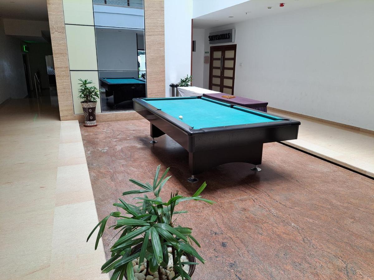 班加罗尔金翅雀度假酒店 Devanahalli 外观 照片